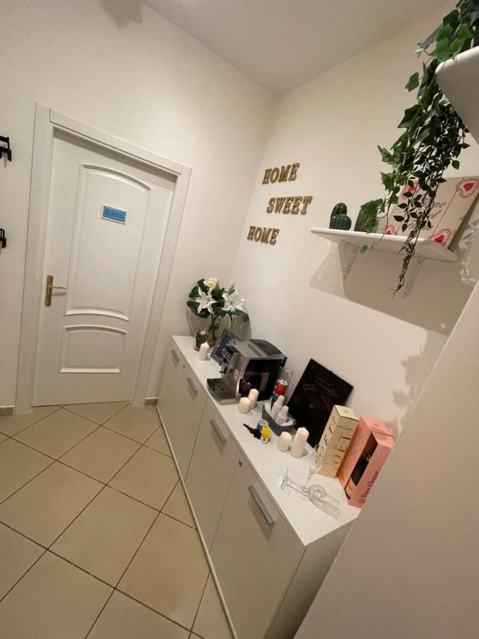 Home Sweet Home Inizio Di Spacca Napoli Экстерьер фото